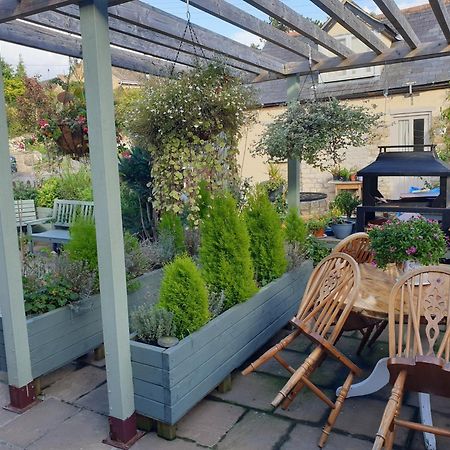 The Horse And Panniers Guest House. North Luffenham Exterior foto